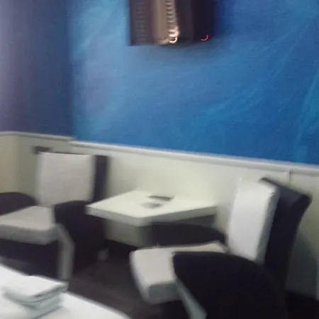 Mer's 2* Tirana